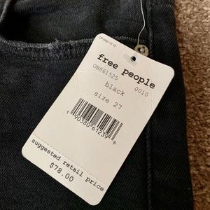 Free People Jeans - Free People Black Distressed Skinny Jeans BNWT Free People Jeans - Free People Black Distressed Skinny Jeans BNWT